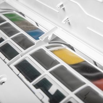Фильтр Electrolux EACS-12HFW/N3 серии Fusion Wave вставленный в пылесборник